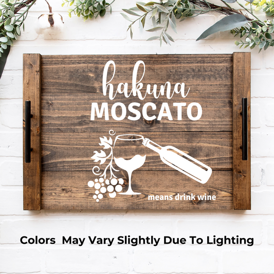 Wine-themed farmhouse Noodle Board with Hakuna Moscato design – Rustic kitchen decor for wine lovers. Perfect gift idea for birthdays and special occasion! 